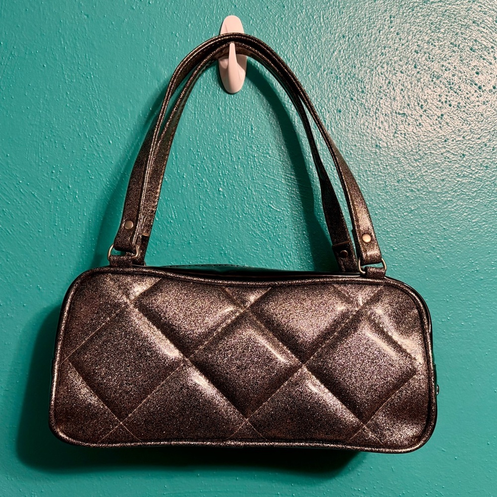 Trophy Queen diamond stitch purse black gray glitter